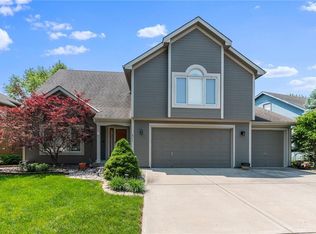 8111 NE 97th St, Kansas City, MO 64157