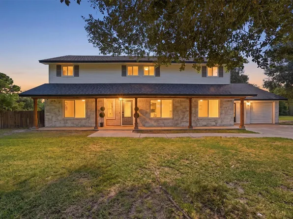 3814 Poskey Rd, Anahuac, TX 77514