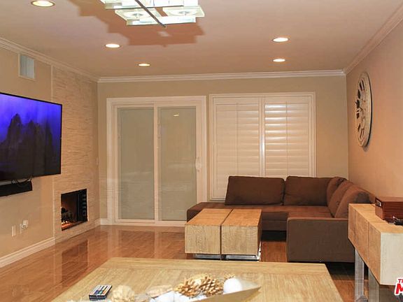 4th image of 20235 Keswick St Unit 112