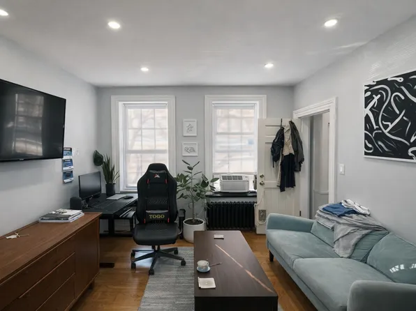 43-19 31st Avenue image 1 of 6