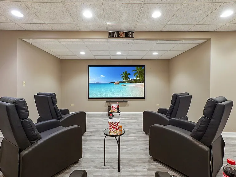 Building's Lounge