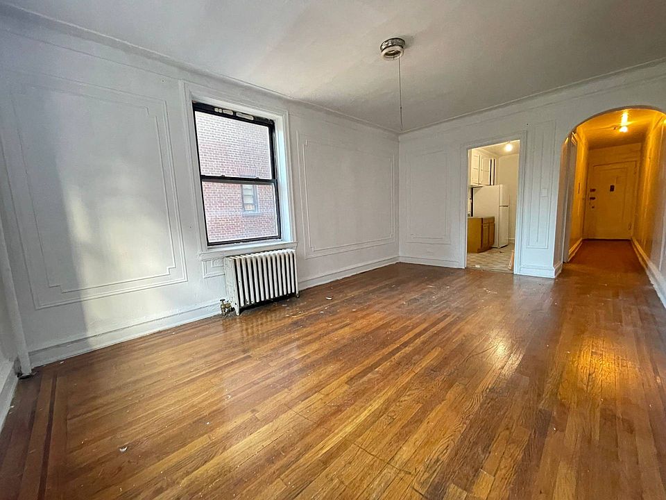 1st image of 140-18 Ash Ave #3E