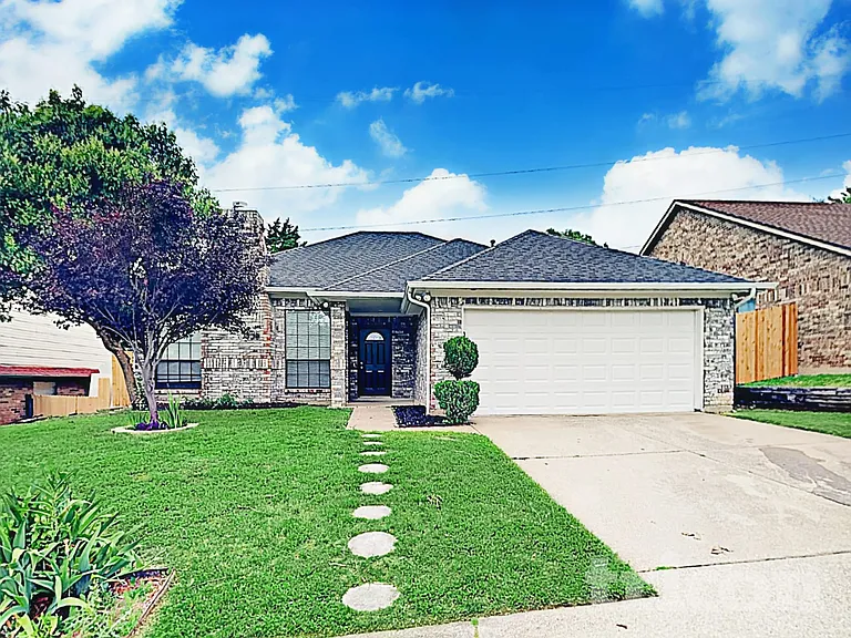 6623 Mountain Cedar Ln — Photo 2