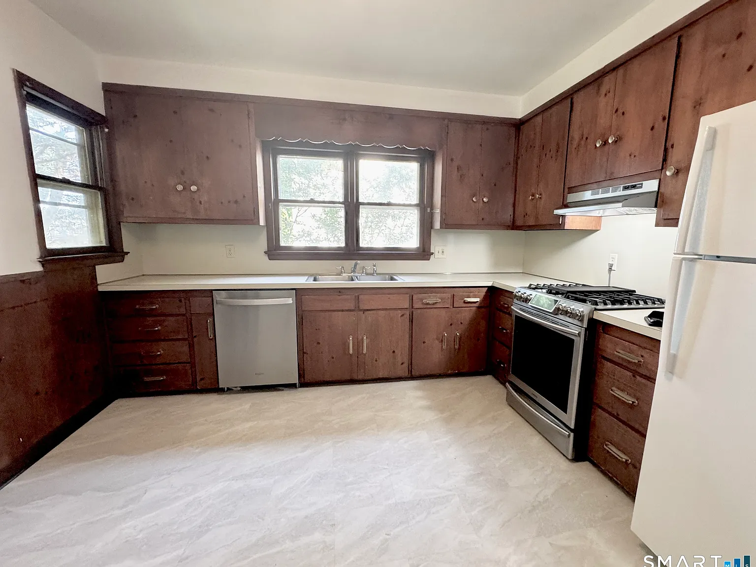 2 bed, 1.0 bath, 1080 sqft, $2,800 — Photo 2