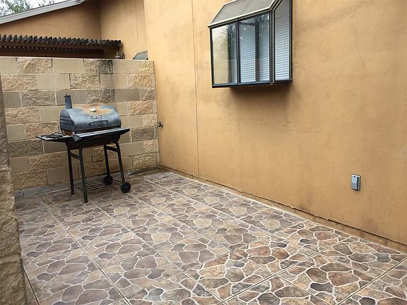 3rd image of 1609 Saldana Ave Unit 114