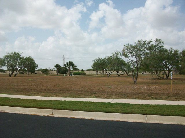 1st image of Unkn Oleander Dr