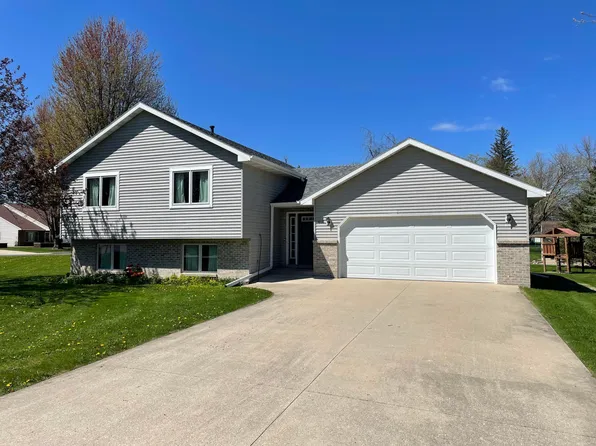 405 1st Ave SE, Grand Meadow, MN 55936