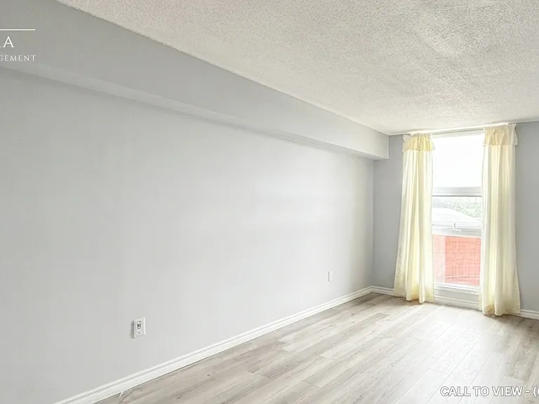 10 Dean Park Rd #318 — Photo 4