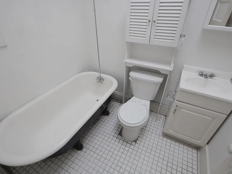 124 S Trenton Ave — Photo 17