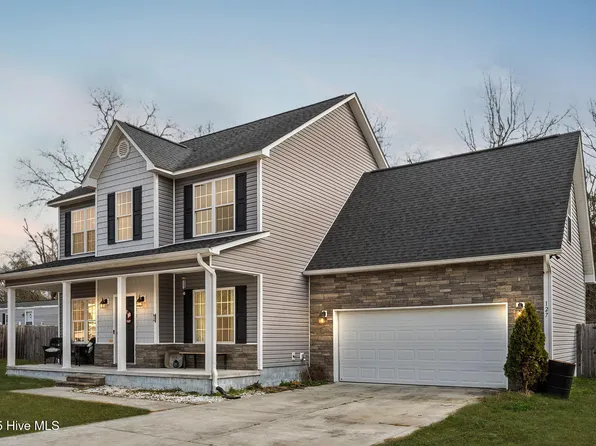 127 Fire Tower Road, Richlands, NC 28574