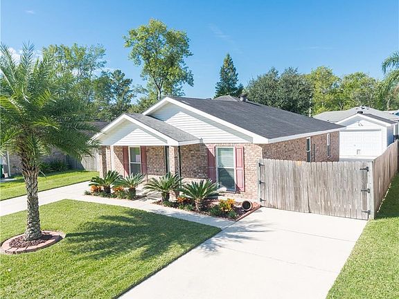 2nd image of 673 Camelia Ave
