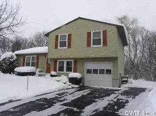 5557 Imperia Ln, Clay, NY 13041
