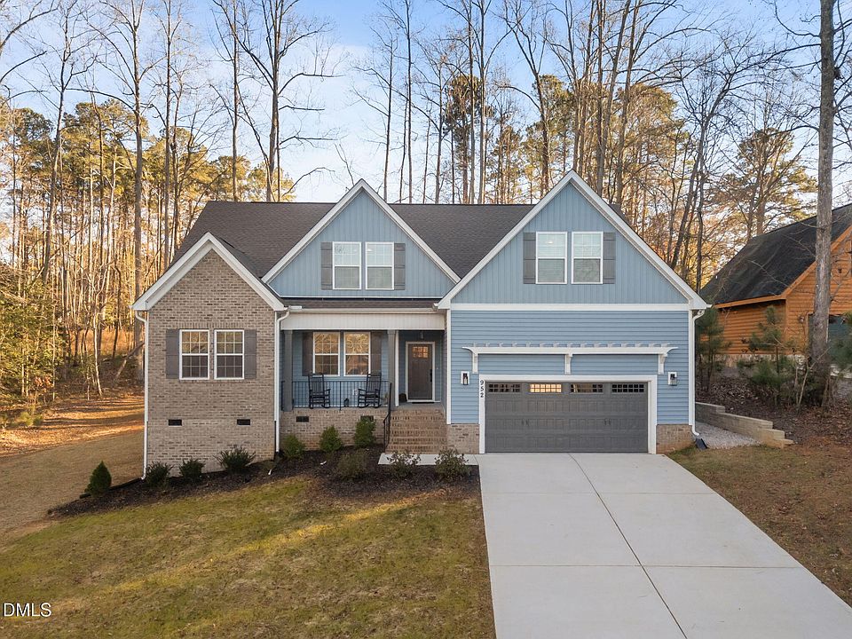 1st image of 952 Sagamore Dr