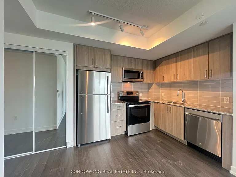 4010 Eglinton Ave W #1002 — Photo 2