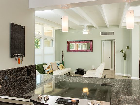 5th image of 501 Gulf Blvd Unit A