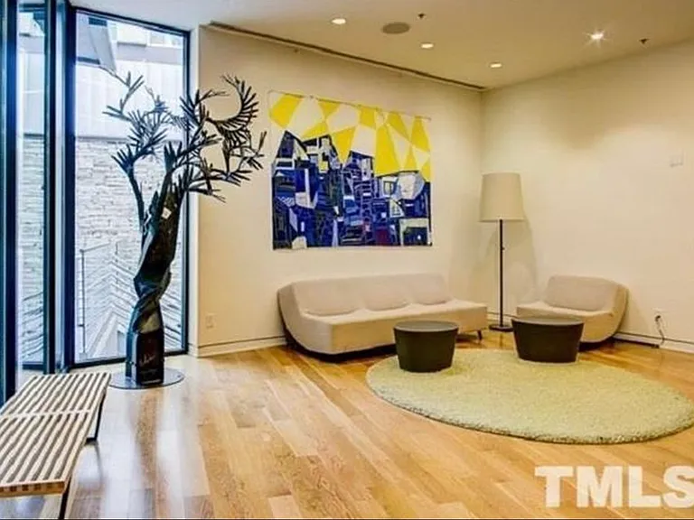 602 W Rosemary St #302 — Photo 14