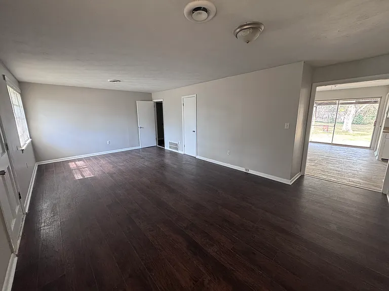 2205 Gail Ave — Photo 7