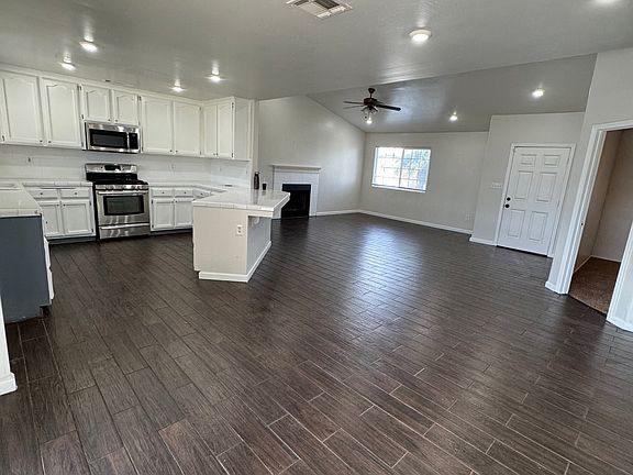 5th image of 3920 Teal St