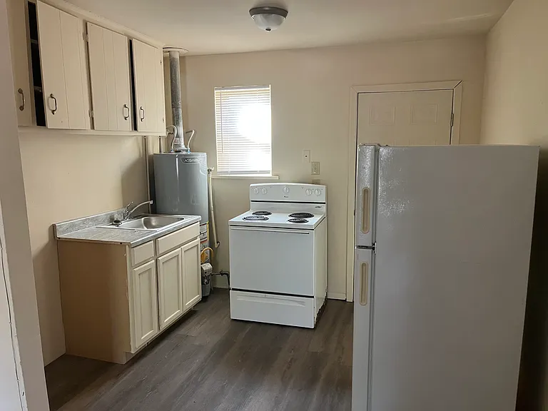 1348 Gormans Ln #1348 — Photo 8