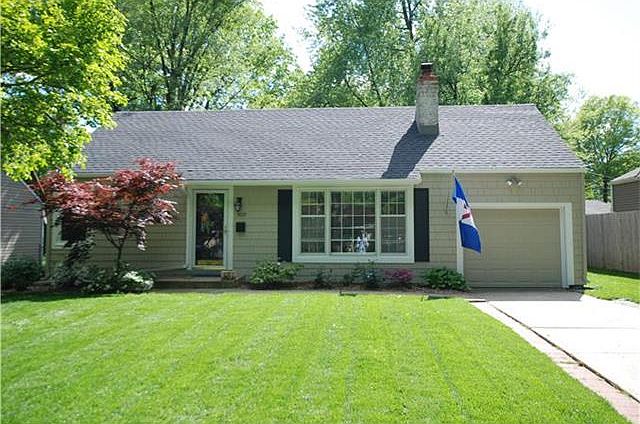 1st image of 5009 W 72nd St