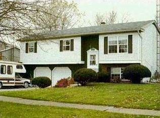 3343 Hazelton Dr, Oregon, OH 43616