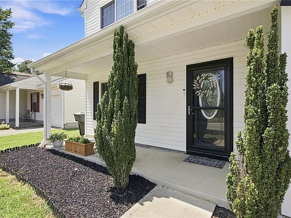 2nd image of 352 Circuit Ln