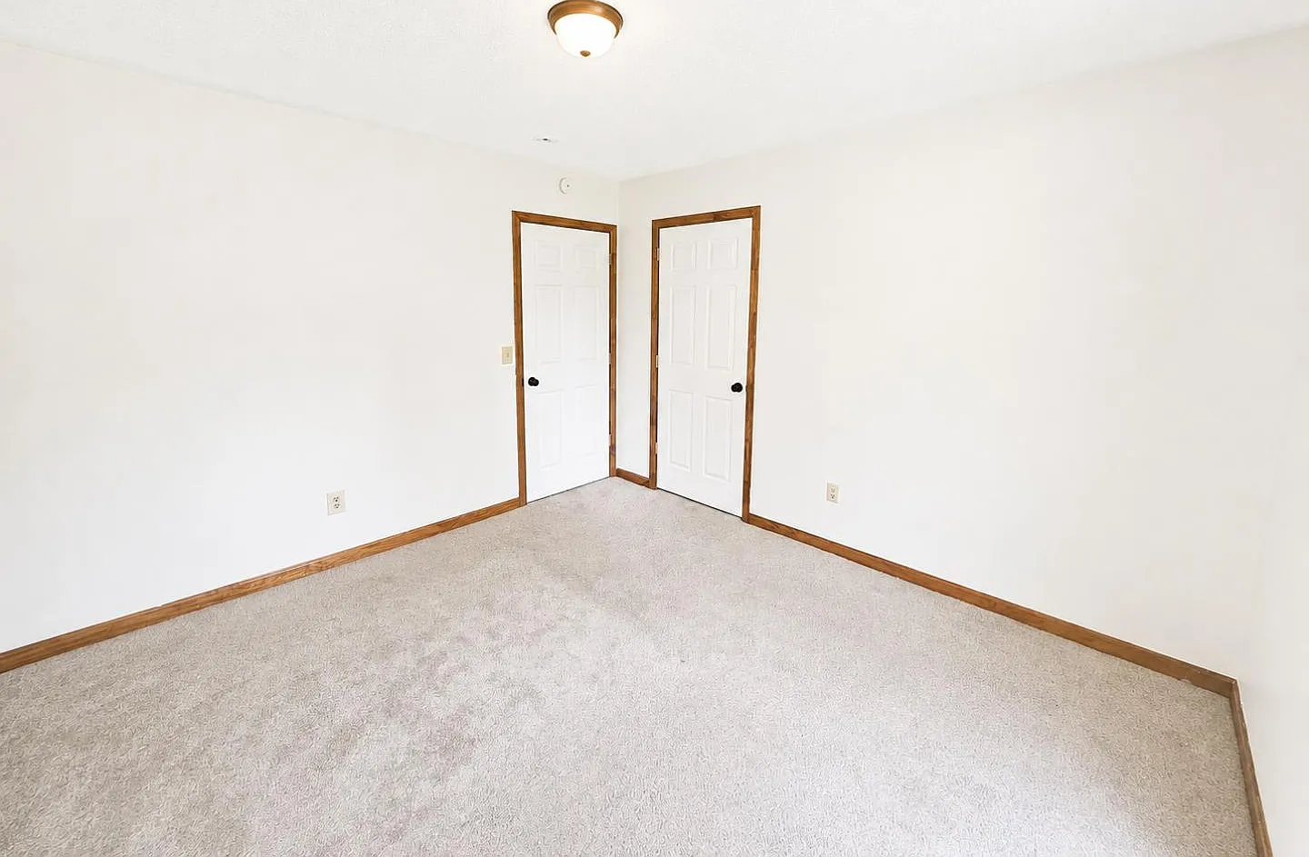 115 Victor Avenue Extension - Unit B — Photo 4