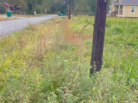 3rd image of 1110 N 13th St Lot 16