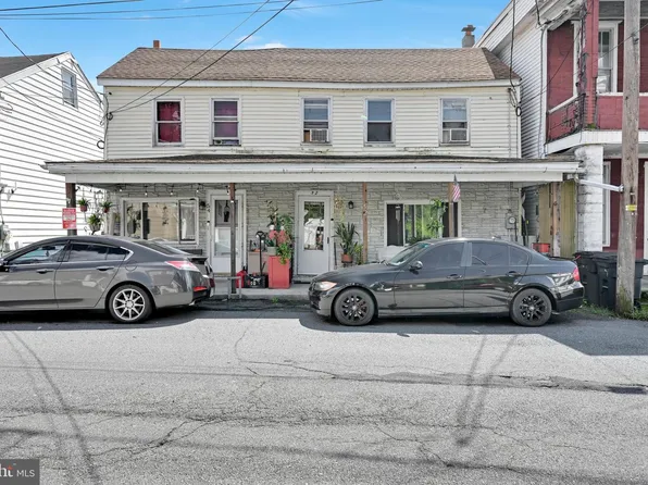 52 Water St, Cumbola, PA 17930