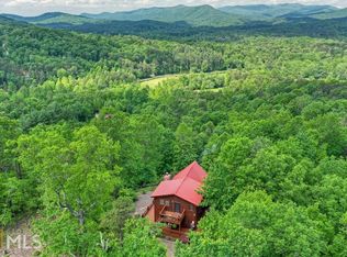 40 Foxfire Ln, Blue Ridge, GA 30513