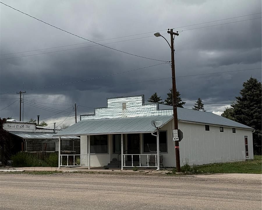 2nd image of 701 Front Street
