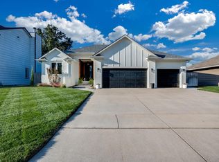 9706 W Bella Vis, Wichita, KS 67212