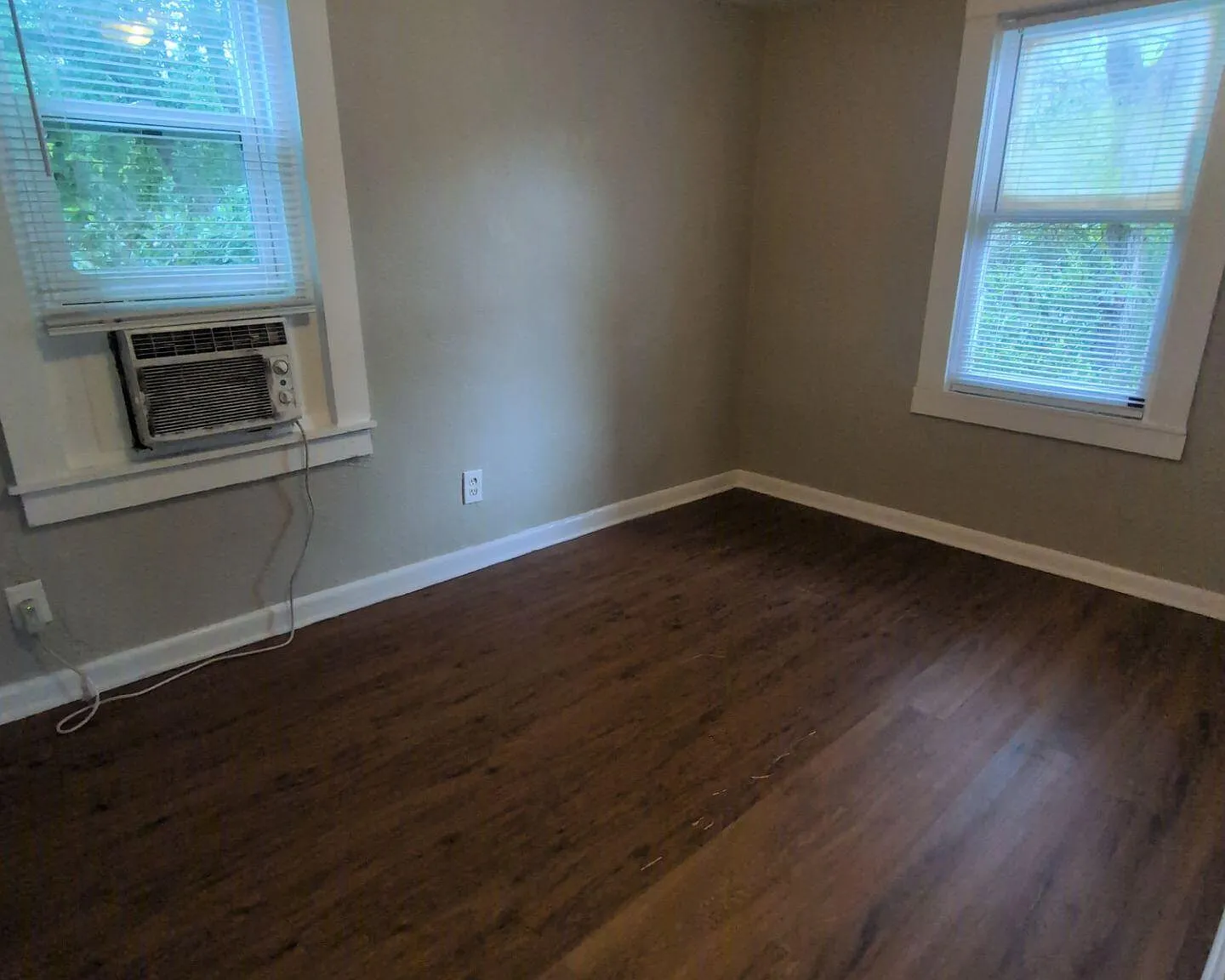 2 bed, 1.0 bath, 842 sqft, $750 — Photo 4