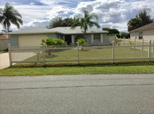 327 Medina Ct, Kissimmee, FL 34758