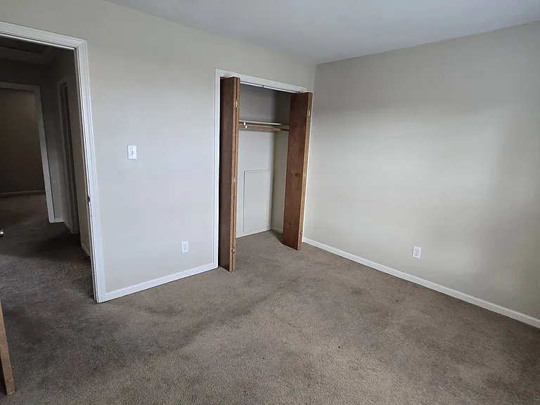 101 Trevino St #6 — Photo 5