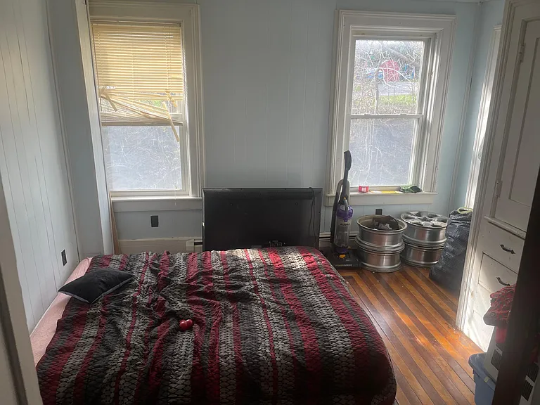 1127 Main St #A — Photo 8