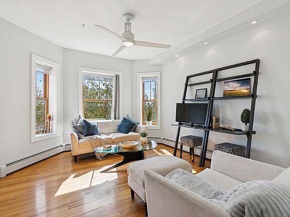 4th image of 129 York Street #2