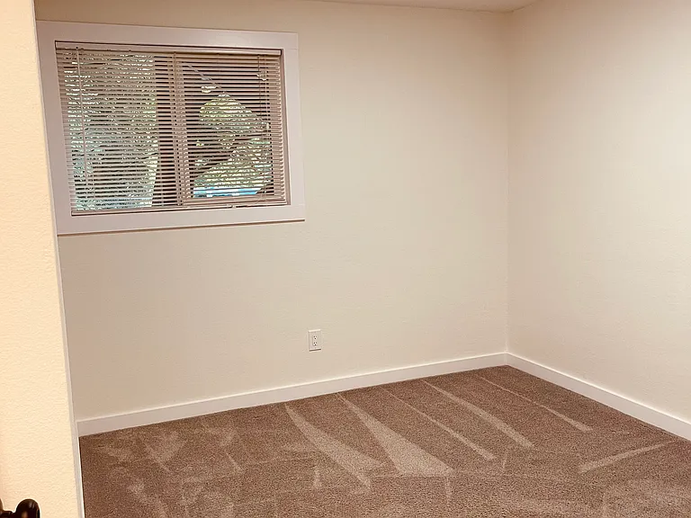 540 Front St S #2 — Photo 23