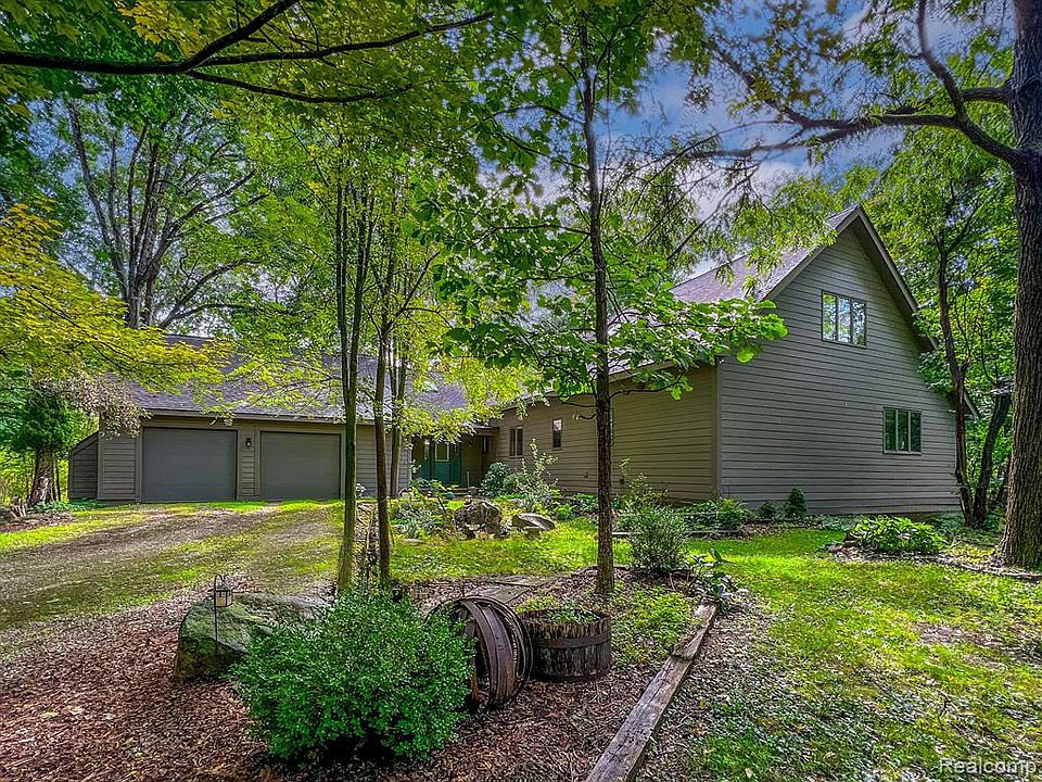 30666 Oakleaf Ln, Franklin, MI 48025 MLS 20230075772 Zillow