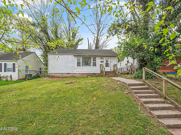 2nd image of 2532 Linden Ave