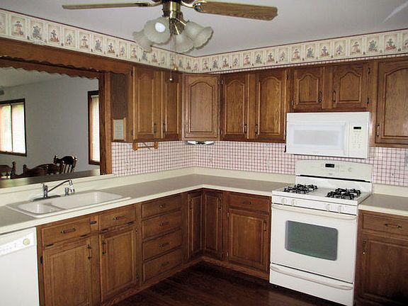 2nd image of 2706 Greenwood Acres Dr #0