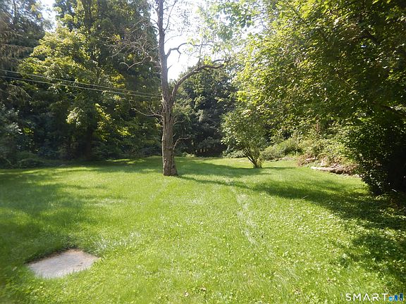 2nd image of 128 Toddy Hill Road