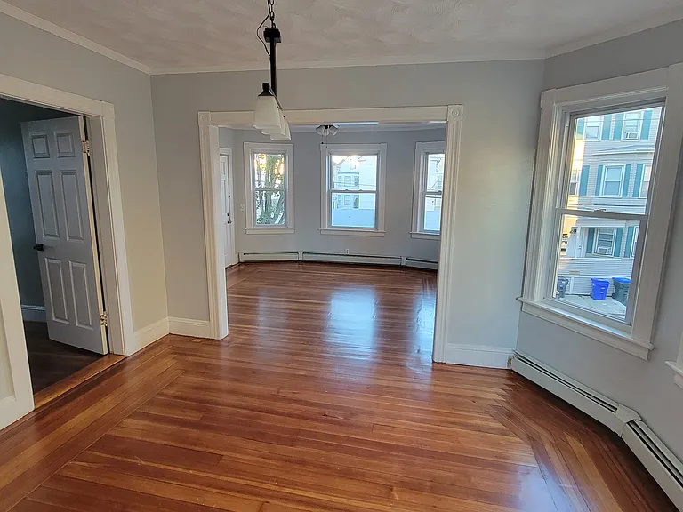 28 Osborn St #2 — Photo 1
