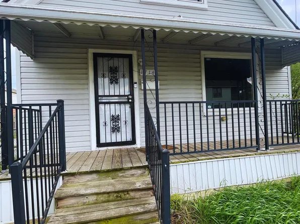 1714 Woodland St, Hamtramck, MI 48212