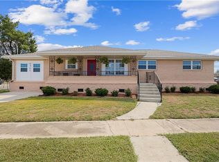 4752 Shalimar Dr, New Orleans, LA 70126