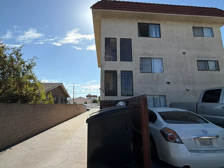 828 N Neptune Ave #4 — Photo 15