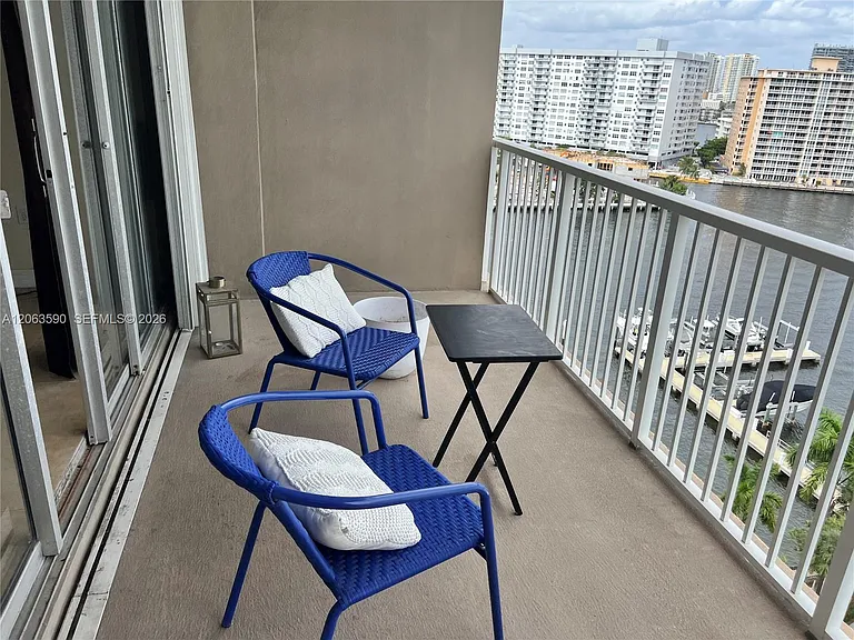 1965 S Ocean Dr #11H — Photo 8