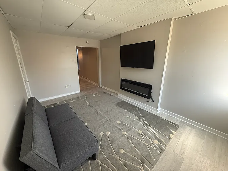 3733 Oregon Ave #1F — Photo 10