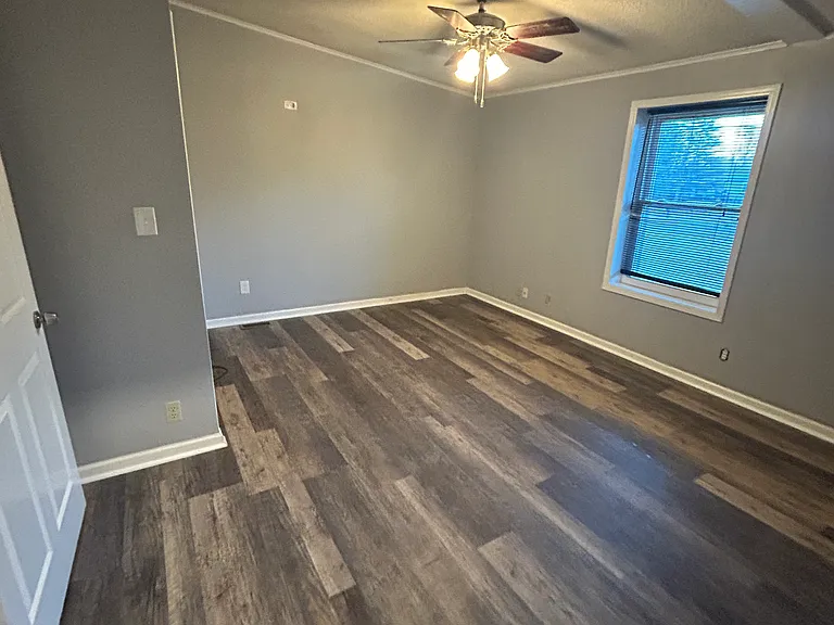 29000 W Nine Mile Rd — Photo 24