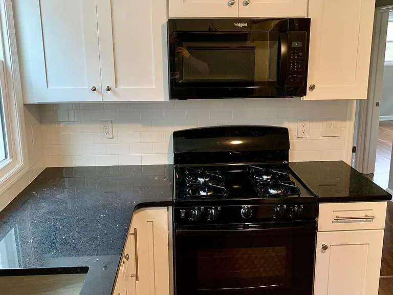 33 Codington Pl #1 — Photo 6